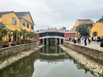 Hoi An town to pilot plastic-free streets