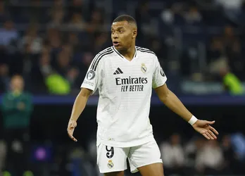 Mbappe tịt ngòi, Real Madrid lại thua ở Champions League