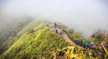 5 tour trekking miền Bắc với Meditours: Hành trình đầy thử thách và phấn khích