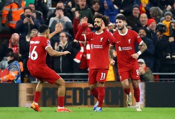 Mohamed Salah thất vọng với Liverpool, chuẩn bị rời sân Anfield