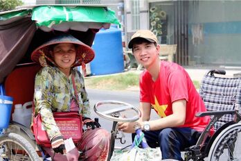 Quan tâm chăm lo, hỗ trợ người khuyết tật