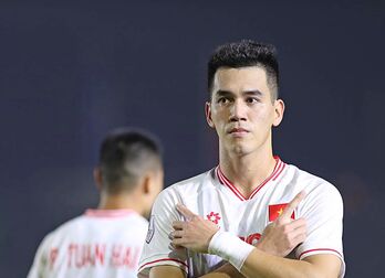 Việt Nam thắng Lào 4-1: Vui nhưng chưa trọn vẹn