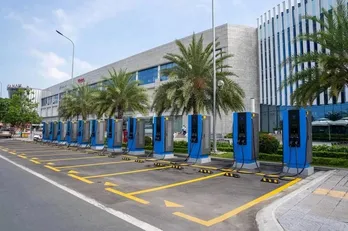 Vietnam needs 14 billion USD to develop EV charging stations