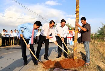 Bảo vệ môi trường bằng việc làm thiết thực