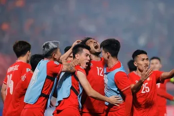 Vietnam beat Thailand 2-1 at ASEAN Cup final first leg