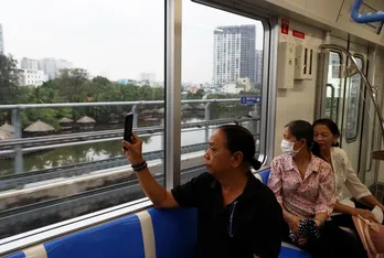 Hai tuần vận hành metro số 1 Bến Thành-Suối Tiên: Khách tăng gấp 3 lần kế hoạch