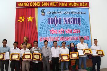 Năm 2024: Long An có thêm 8 nghệ nhân sinh vật cảnh Việt Nam, 11 nghệ nhân sinh vật cảnh tỉnh