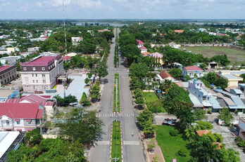 'Cán đích' huyện nông thôn mới