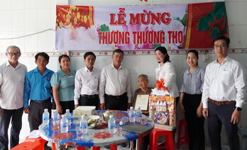 Thủ Thừa - Mang tết đến với mọi người