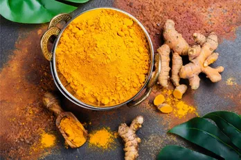 Curcumin trong củ nghệ có thể cải thiện phục hồi cơ bắp