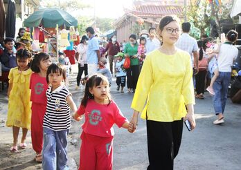 Tầm Vu mở hội Làm Chay...