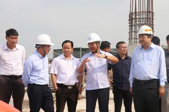 Tập trung tháo gỡ khó khăn, vướng mắc cho các dự án ở vùng cửa ngõ TP.HCM