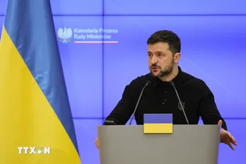 Tổng thống Mỹ Donald Trump dùng nhiều từ ngữ 'mạnh bạo' chỉ trích Tổng thống Ukraine Zelensky