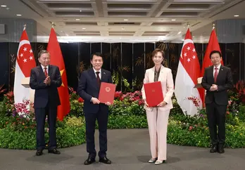 Vietnam, Singapore issue joint statement on establishment of Comprehensive Strategic Partnership